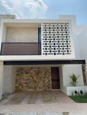 Doomos. Townhouse en Venta en Mérida, Privada Cholul 27, Cholul