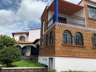 Preciosa Residencia En Juriquilla Central, Diseño De Autor,