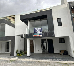 Venta Casa 3 Recamaras Con Roof, Palmas 66 Residencial, Momoxpan, Cholula Puebla