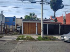 casa en renta en bosques de san sebastian