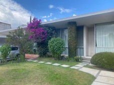 Casa en Venta de una planta en fraccionamiento Bosques de la Calera