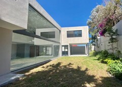 CASA EN VENTA EN BOSQUES DE LAS LOMAS