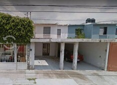 casa en venta en frac calesa 2a celaya guanajuato