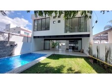 CASA EN VENTA EN LA COLONIA VISTA HERMOSA