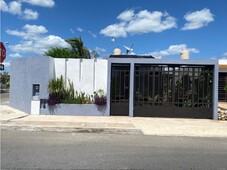Doomos. Casa en esquina ubicada en Paraíso lll Caucel, Mérida, Yucatán