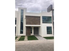 Doomos. CASA EN VENTA EN ZONA PLATEADA