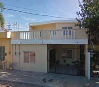 EXCELENTE CASA EN EL REFUGIO, NUEVO LEON. NO SE ACEPTAN CREDITOS