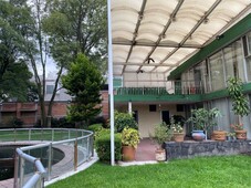 LA JOYA, TLALPAN, CASA CON ALBERCA Y LINDO JARDÍN, VISTAS AL JARDÍN O TERRAZAS