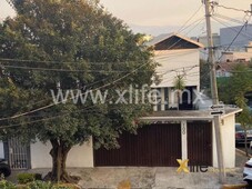 Linda y confortable casa en venta en Colinas de Tarango