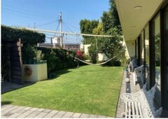 Lomas de Tecamachalco, Hermosa casa con jardín y terraza en venta