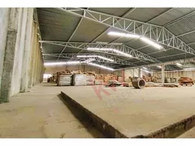 Bodega, Nave Industrial En Renta Con Sup 2,785m2 Y 2,514m2 De Construcción En Granjas Lomas De G...
