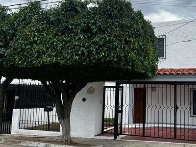 Casa En Jardines Del Country Para Oficinas