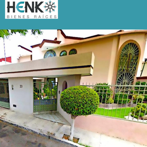 Casa En Venta En Querétaro Panama #39, Colonia Lomas De Querétaro, C.p. 76190 *nv*