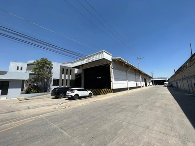 Renta Bodega Industrial Con Andenes Y Oficinas En Puebla, Pue.