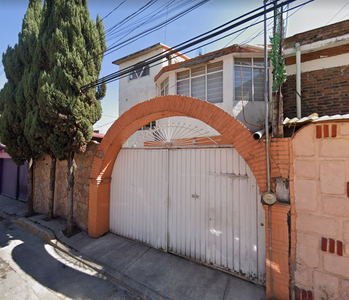Casa Venta En Calle Ricardo Flores Magon 26, San Lorenzo La Cebada, Ciudad De México, Cdmx, México *may
