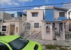 doomos. casa adjudicada a pocos metros de la costera y centro de cancún