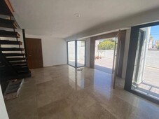 doomos. estupenda casa totalmente remodelada a la venta en lomas de chapultepec gr