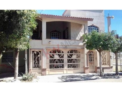 Casa en venta en Guamuchil Sinaloa, ven y conoce esta casa ideal para ti