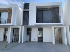 casa en renta en cerrada castello mercadolibre