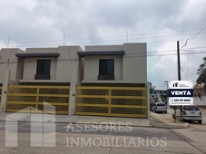 Doomos. (ACV2118) Casa en Venta Col. Nuevo Progreso, Tampico info.