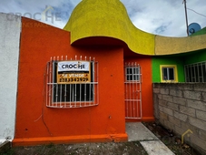 Doomos. Casa en venta en Veracruz Puerto Fraccionamiento los Torrentes