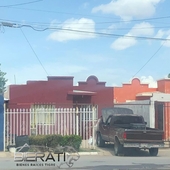 Doomos. Casa en Venta (Remate Bancario) - Los Pinos, Chihuahua, Chih.