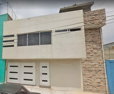 A La Venta Casa En Ciudad Nezahualcóyotl, Increíble Remate Bancario