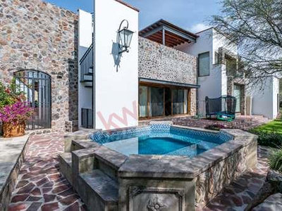 Casa De Lujo En Desarrollo Con Seguridad A Un Precio Accesible En Venta En San Miguel De Allende