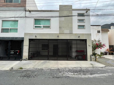 Casa En Renta En Del Paseo Residencial 5o Sector Monterrey Nuevo Leon