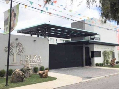 Casa En Venta En Metepec Residencial Ibiza