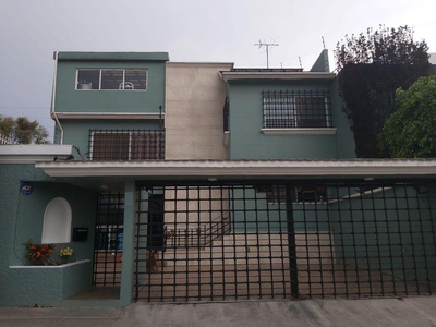 Casa En Venta En Remate Bancario En Colonia Ciudad Satélite, Naucalpan