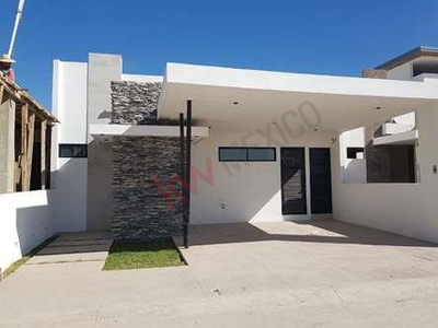 La Casa Que Necesitas De Una Planta Esta En Libano, Comoda, Puertas Especiales Para Paso De Sill...