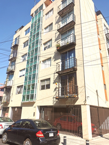 Oportunidad Departamento En Venta 3 Rec / 2 Baños/ 1 Cajón!!