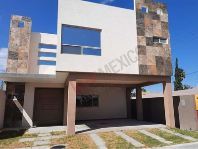 CASA NUEVA FRACC PRIVADO EN COLONIA CAPELLANIA de RAMOS ARIZPE, COAH.