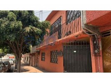 venta estupenda casa a pie de avenida en colonia america 150 mts