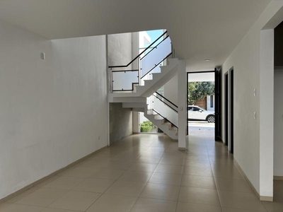 Casas en venta - 172m2 - 4 recámaras - Residencial Punta del Este - $4,650,000