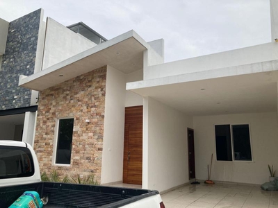 Casas en venta - 225m2 - 2 recámaras - Sabina - $3,600,000
