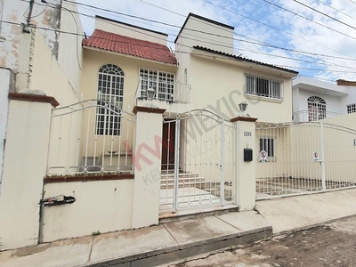 Casa en Venta en Puerto Vallarta Col Independencia (Casa Francisco Marquez 199A)