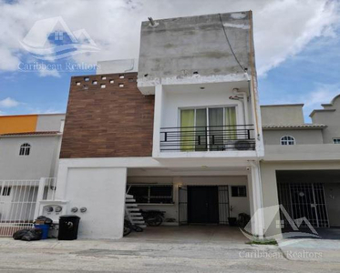 Casa En Venta En Cancun Lzj6823
