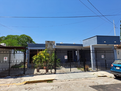 Casa En Venta En Merida, Pensiones