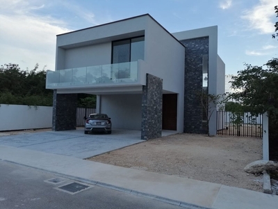 Casa En Venta En Privada Jardines De La Rejoyada, 4 Hab, Bal