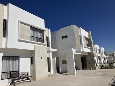 Casa En Venta En Sant Angelo Residencial