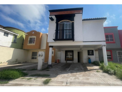 Casa En Venta En Villas Del Sol