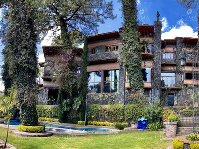Renta Casa De Piedra En Del Bosque Cuernavaca - R152