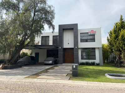 Se Vende Residencia En Balvanera Con Loft Aparte Para Visita