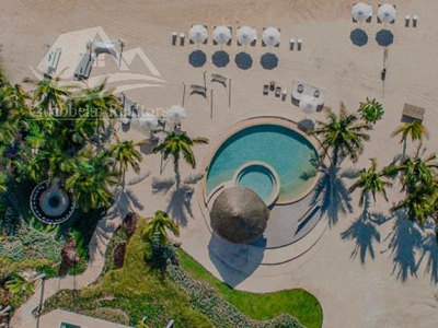 Terreno Residencial En Venta En Playa Del Carmen Riviera Maya Con Acceso A La Playa Y Campo De Golf Alrz7167