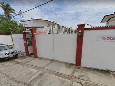Casa En Puerto Vallarta, Col. Fovissste #96,