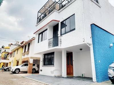 Casa en Venta en Santa María Tepepan