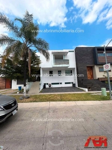 CASA EN VENTA PARQUE VIRREYES