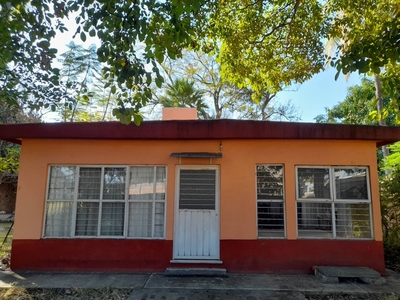 Encantadora casa amueblada en Fraccionamiento Apatlaco, Temixco.